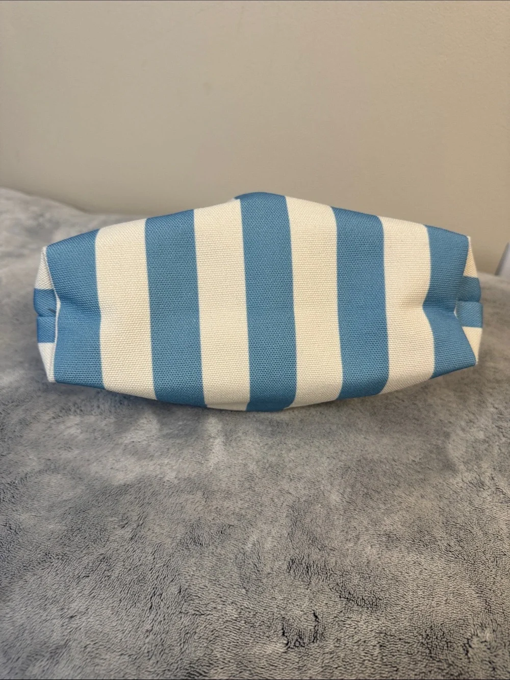 Pureology Canvas Makeup Bag Clutch GWP Blue & White with Purple Interior - NWOT